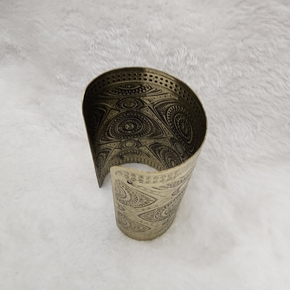 SOLD- Bronzed Eye Cuff - Picture 3 of 9